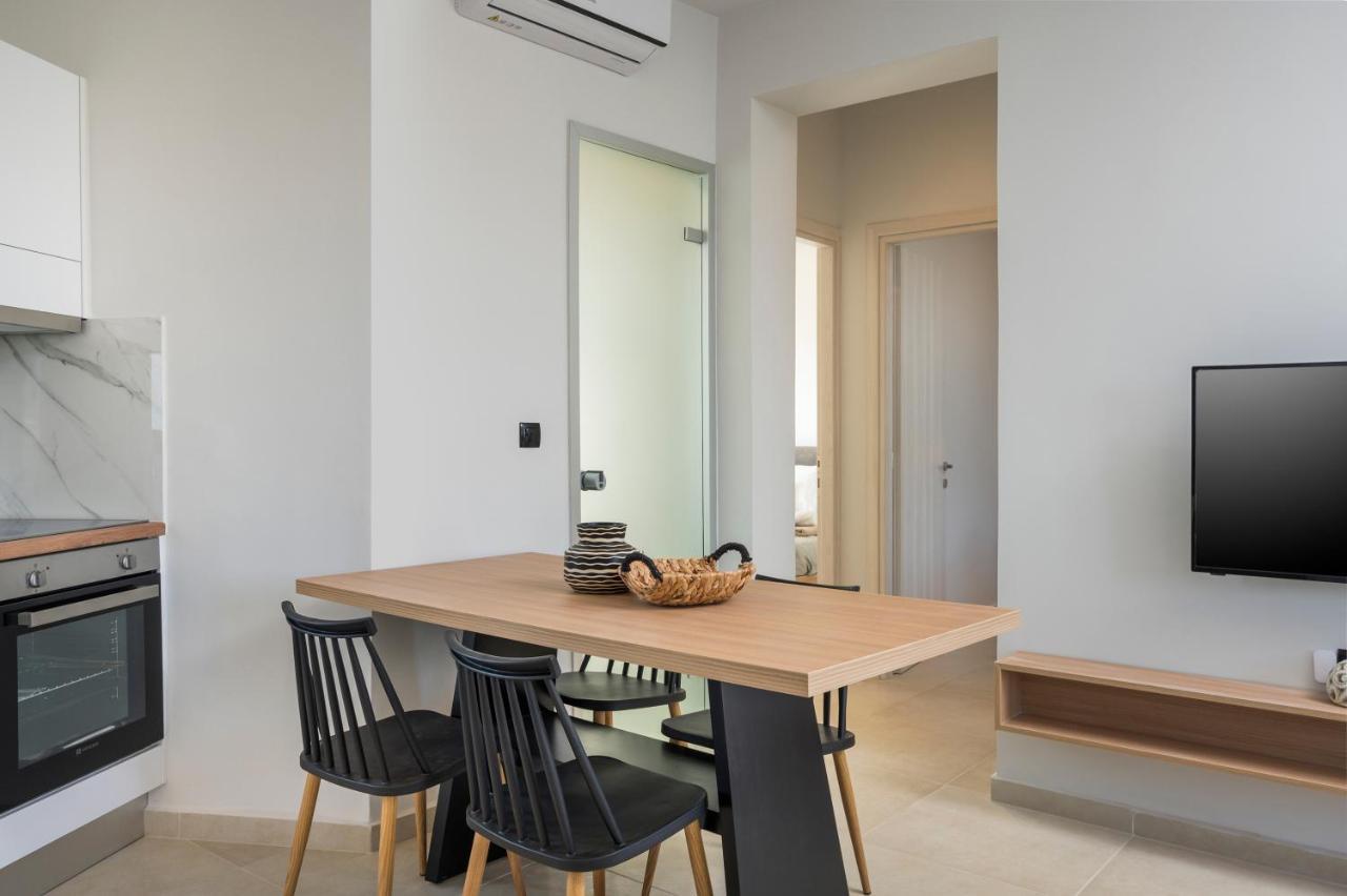 Aegean Breeze Luxury Apartments Next To The Sea Maleme Екстериор снимка