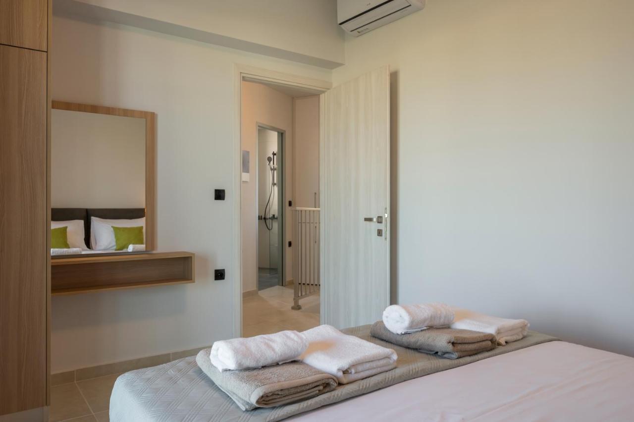 Aegean Breeze Luxury Apartments Next To The Sea Maleme Екстериор снимка