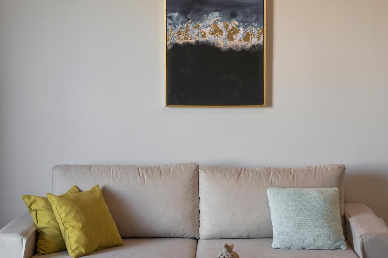 Aegean Breeze Luxury Apartments Next To The Sea Maleme Екстериор снимка