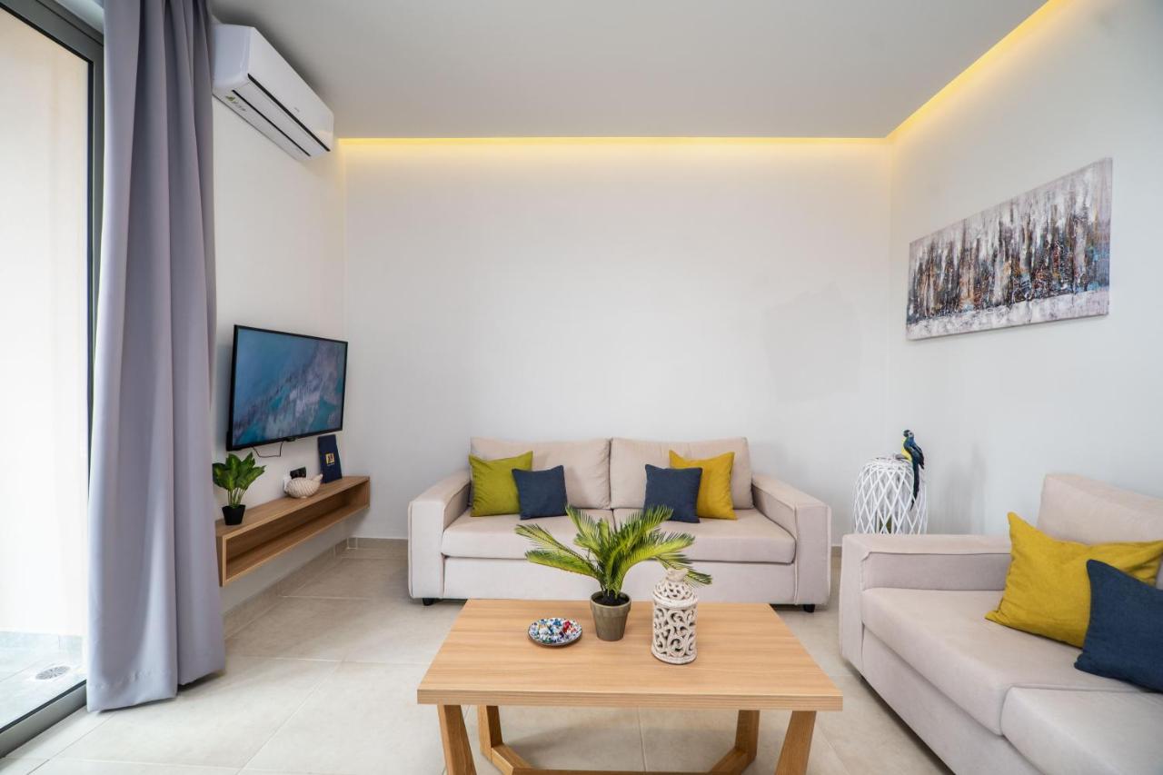 Aegean Breeze Luxury Apartments Next To The Sea Maleme Екстериор снимка